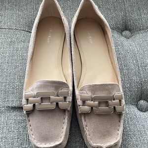 Calvin Klein "Ricki" Women's Square Toe Flats, size 8.5